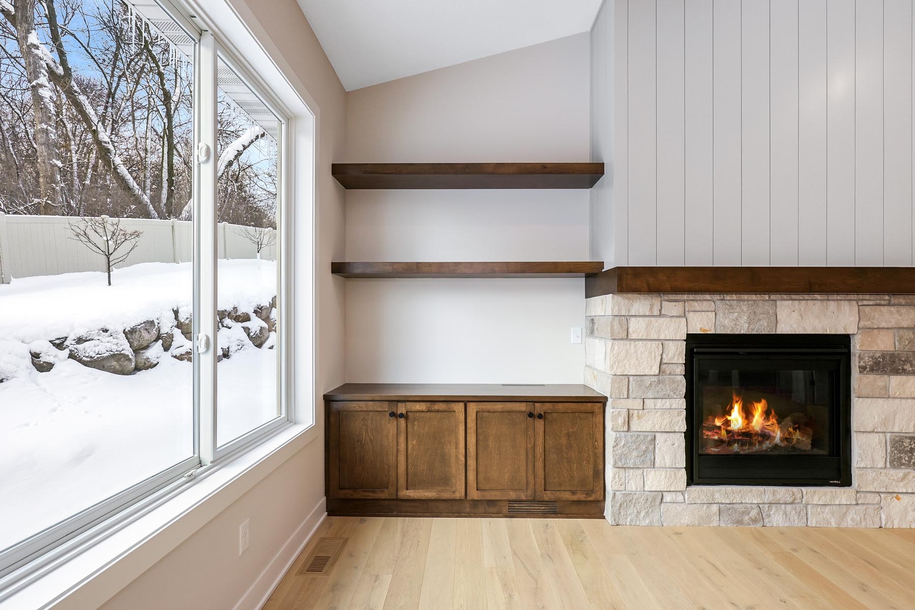 harkness-cottage-grove-main-living-area-with-fireplace